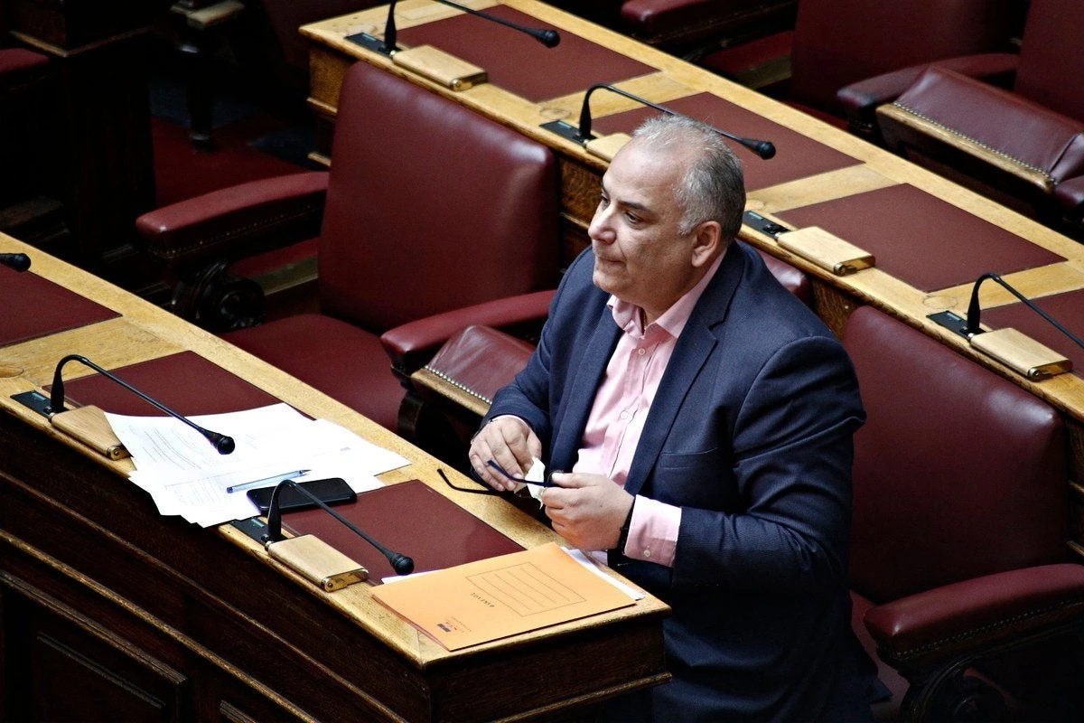 Τελεσίγραφο Λεβέντη σε Σαρίδη: Ή ζητάς συγγνώμη ή φεύγεις από το κόμμα